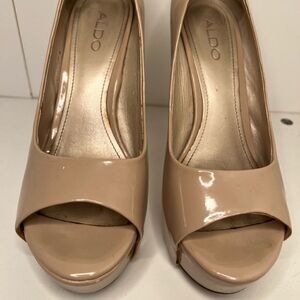 Aldo Beige 5” Heel 1.5” lift size 41 EU or 10 CA pump